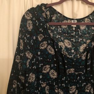 3 FOR 20 Old Navy Floral Tassel Top